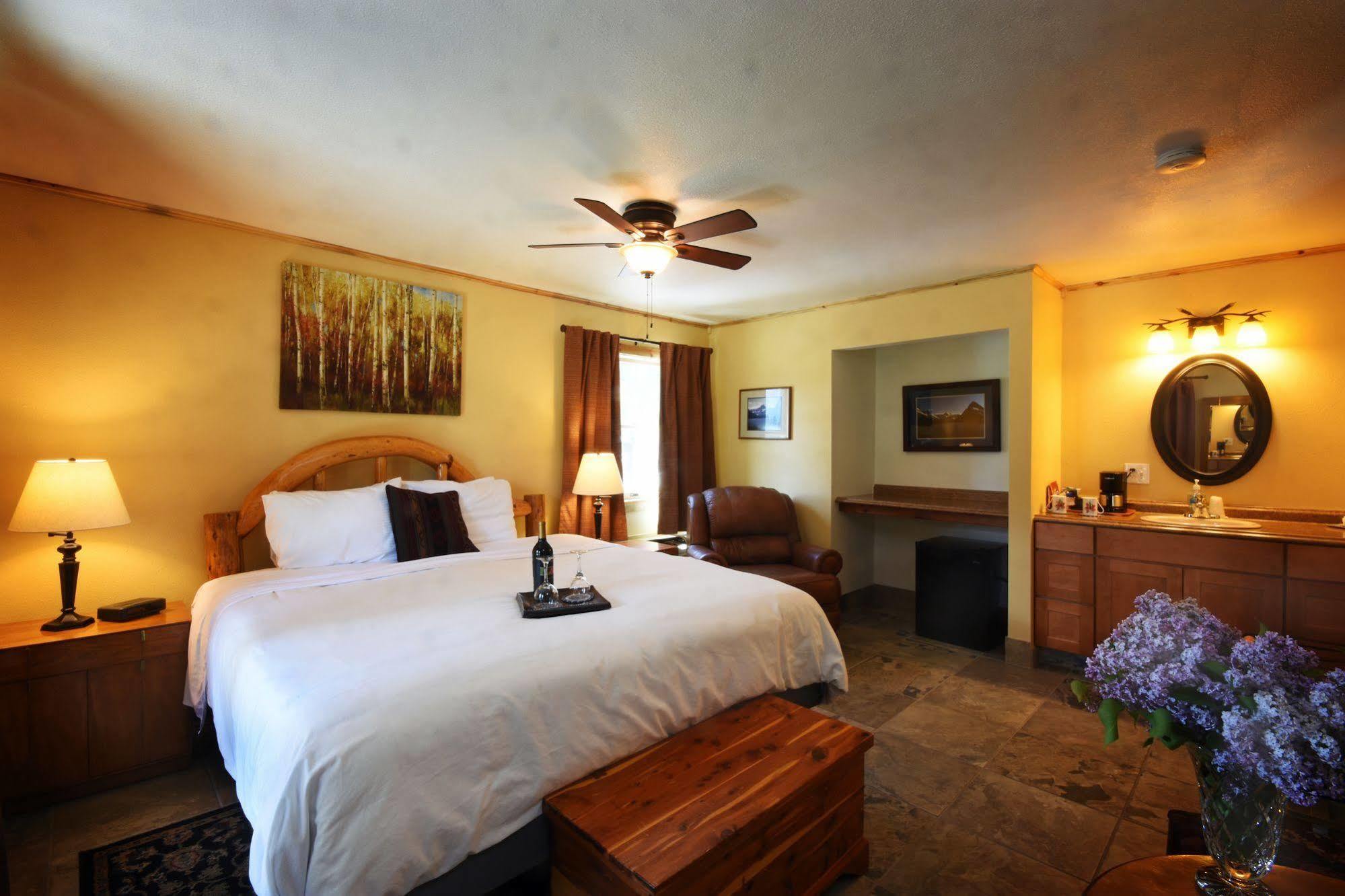Bad Rock Bed And Breakfast Inn Columbia Falls Bagian luar foto